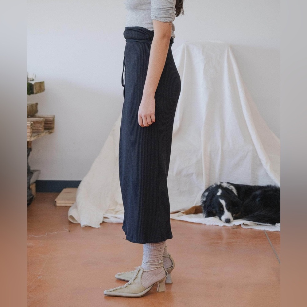 Baserange Brig Skirt Large NWT Black Organic Cotton Ribbed Wrap Midi Skirt - Picture 3 of 15